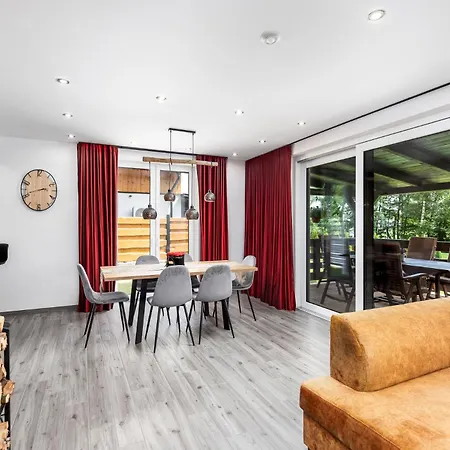Forrest Chalet