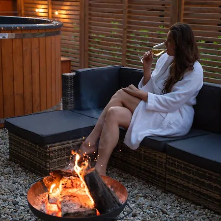 Forrest Chalet